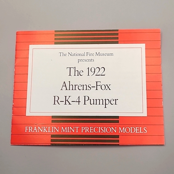 1990 Franklin Mint 1922 Ahrens-Fox R-K-4 model fire engine, wood display stand - Picture 16 of 16